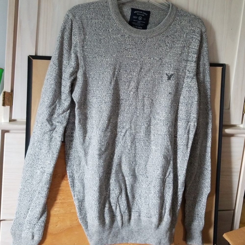 American Eagle sweater grey